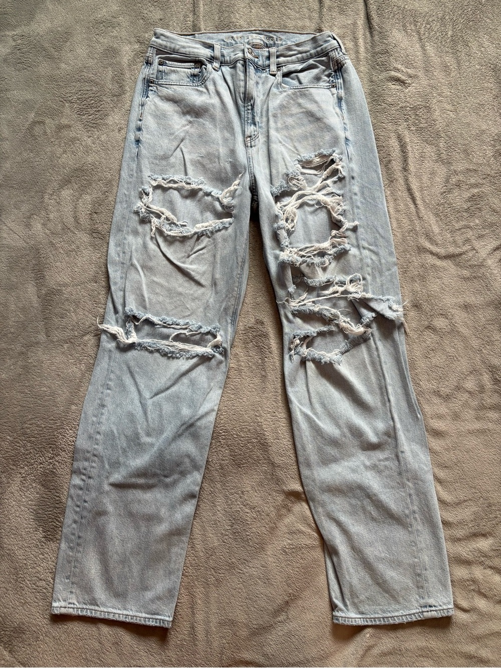 American Eagle Baggy Straight Jeans Size 10 Super High Rise Ripped Distressed